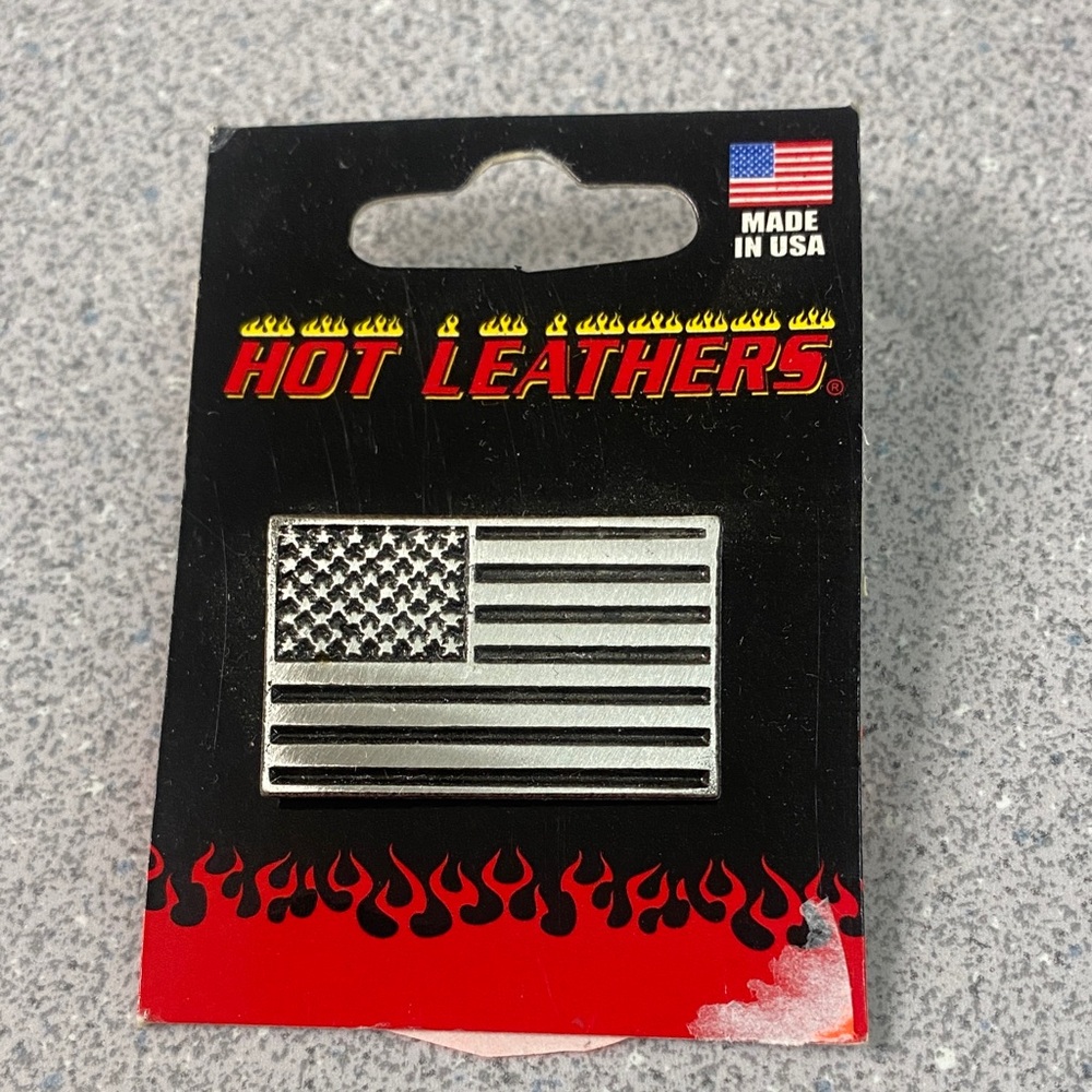 Hot Leathers Silver American Flag Pin